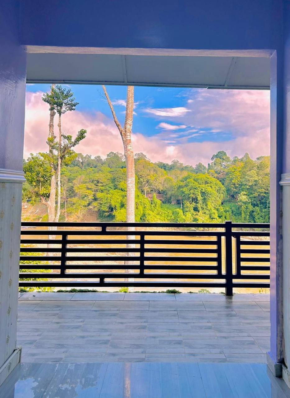 Taman Negara River View Lodge Kuala Tahan Exterior photo